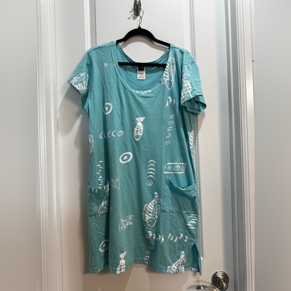 IG Sport Light Blue Fish Print Dress Medium Short Sleeve Round Neck Pockets